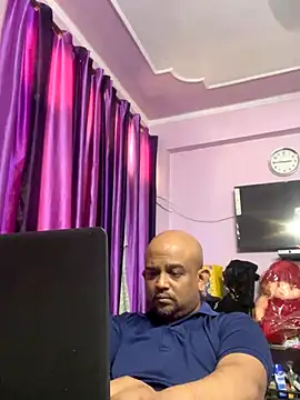 Dick 6inches online show from 11-08-25, 09:09