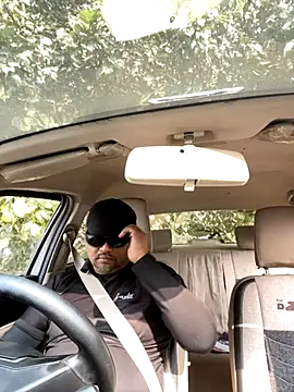 Dick 6inches online show from 11-19-25, 04:45