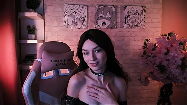 VivianLy  online show from 11-28-25, 11:13