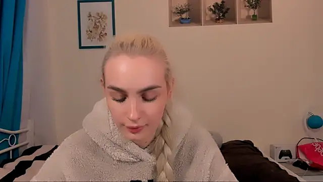 Snapshot of OliviaKisss chatting on 04-19-26, 06:21 OliviaKisss online show from 04-19-26, 06:21