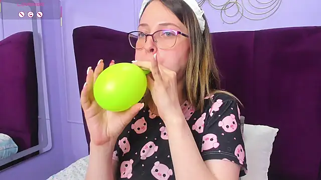 AmbeerWood  online show from 03-02-25, 02:43