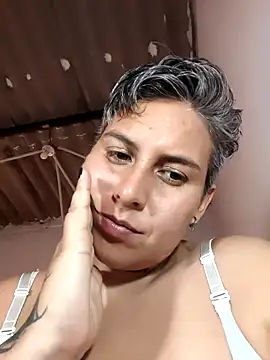 Yessi rousse online show from 03-13-26, 07:09