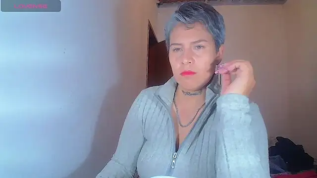 Snapshot of Yessi_rousse chatting on 05-29-26, 08:23 Yessi rousse online show from 05-29-26, 08:23