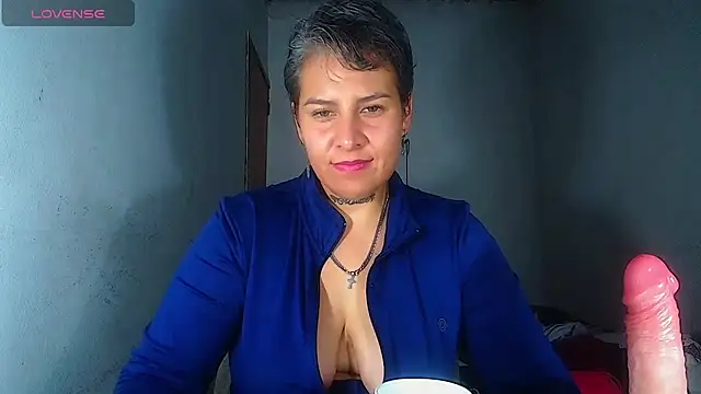 Snapshot of Yessi_rousse chatting on 07-12-26, 03:36 Yessi rousse online show from 07-12-26, 03:36