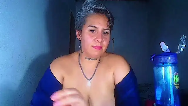 Snapshot of Yessi_rousse chatting on 07-23-26, 01:58 Yessi rousse online show from 07-23-26, 01:58