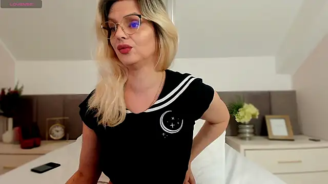 AshleyStorm  online show from 03-19-25, 08:23