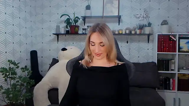 MillaXQueen online show from 04-19-26, 01:32