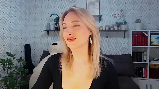 MillaXQueen online show from 04-20-26, 03:04