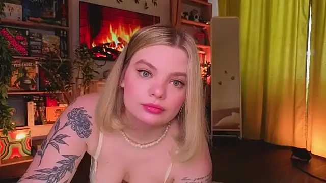 Snapshot of Hottie_Jane chatting on 04-10-26, 12:43 Hottie Jane online show from 04-10-26, 12:43