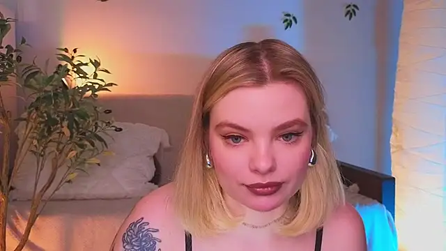 Snapshot of Hottie_Jane chatting on 05-01-26, 11:26 Hottie Jane online show from 05-01-26, 11:26