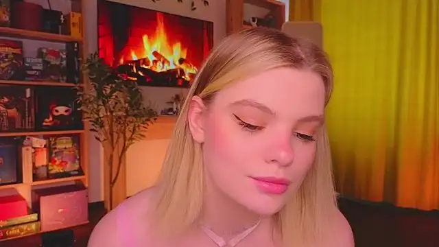 Snapshot of Hottie_Jane chatting on 05-10-26, 10:42 Hottie Jane online show from 05-10-26, 10:42