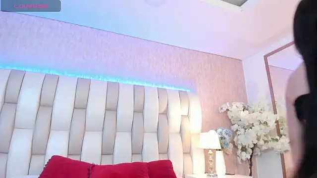 Rebeca jones online show from 02-21-25, 01:11