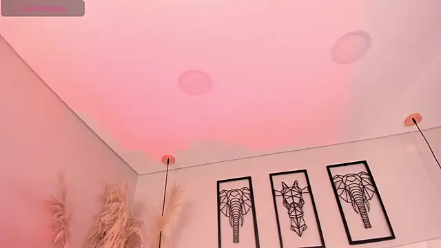 Rebeca jones online show from 10-09-25, 12:25