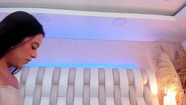 Rebeca jones online show from 04-15-26, 12:12