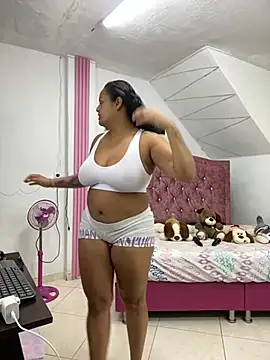 Snapshot of Rossestoner chatting on 01-15-26, 04:17 Rossestoner online show from 01-15-26, 04:17