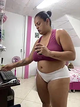 Snapshot of Rossestoner chatting on 04-11-26, 03:27 Rossestoner online show from 04-11-26, 03:27