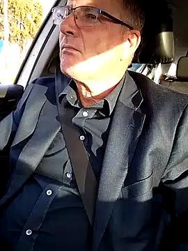 Snapshot of stiffandlubed@xh chatting on 01-19-25, 08:19 stiffandlubedxh online show from 01-19-25, 08:19