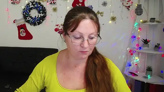 VanessaHotts online show from 01-04-25, 03:28