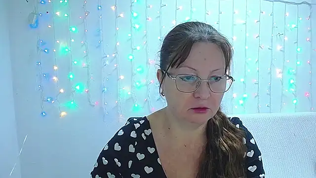 VanessaHotts online show from 01-14-25, 06:02