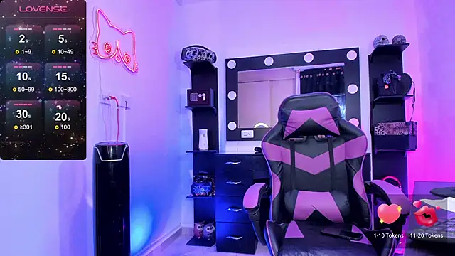 miss kitty online show from 11-15-25, 11:54