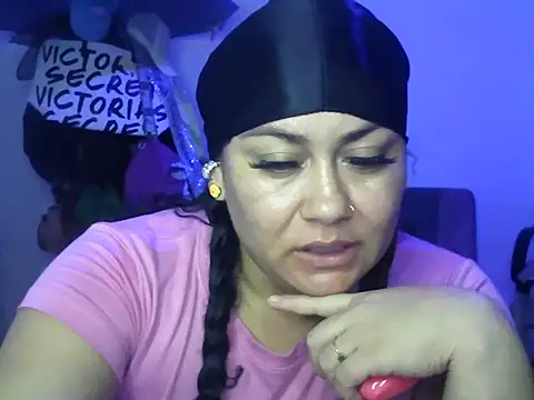 AliceFox Milf online show from 02-17-26, 04:20