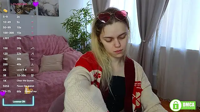 lady bellaa online show from 10-19-25, 06:47