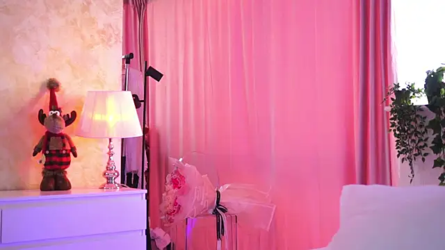 ArtTeasee online show from 12-19-25, 09:27