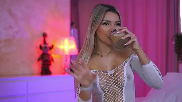 ArtTeasee online show from 12-23-25, 08:45