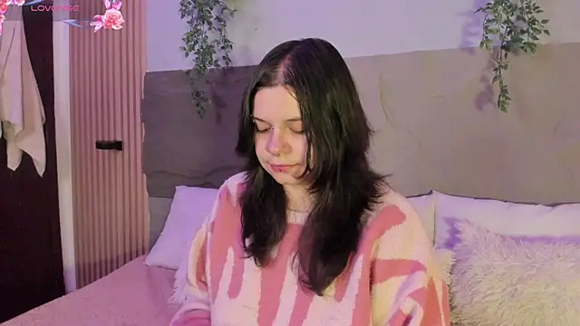 Snapshot of Mey_moon chatting on 04-29-26, 05:33 Mey moon online show from 04-29-26, 05:33