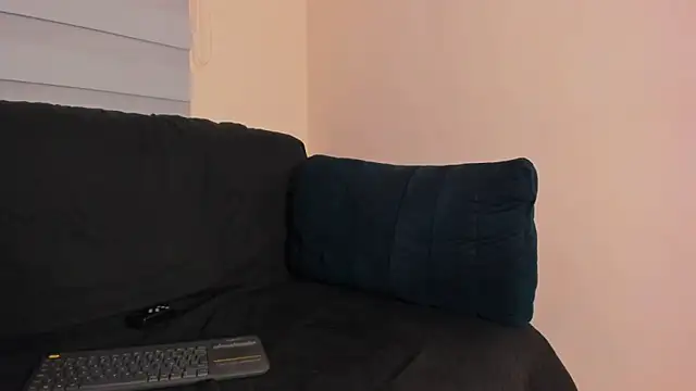 Snapshot of Tyler_Waka01 chatting on 05-16-26, 12:18 Tyler Waka01 online show from 05-16-26, 12:18