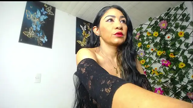 luzcastillo07 online show from 02-06-26, 09:12