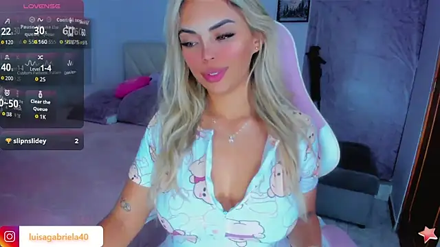 Gabby prieto online show from 10-31-25, 02:56