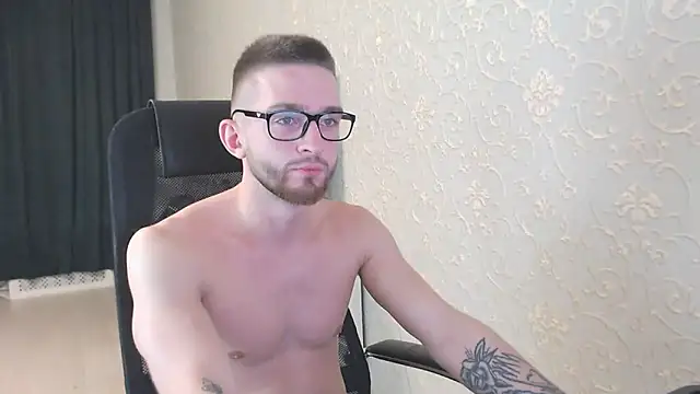 Snapshot of Marselle_Laker chatting on 01-14-25, 10:34 Marselle Laker online show from 01-14-25, 10:34