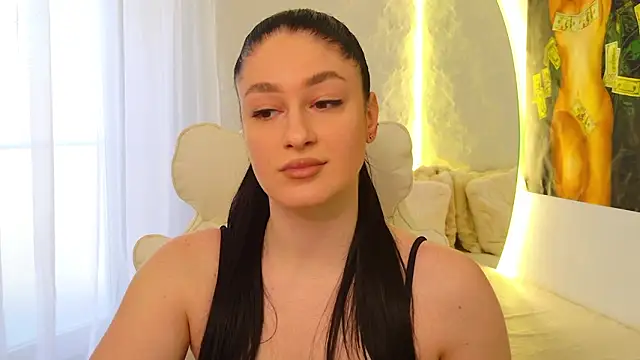 moniqque online show from 03-15-26, 10:54