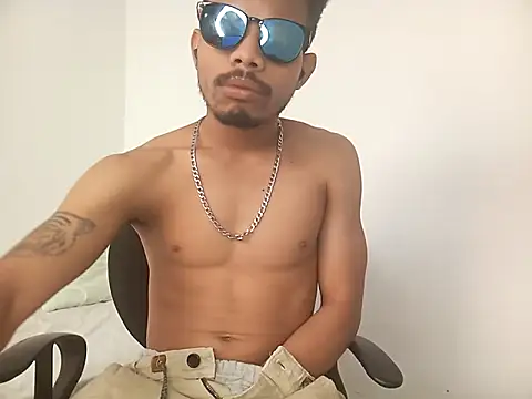 Snapshot of danidiazto2023 chatting on 03-03-25, 09:05 danidiazto2023 online show from 03-03-25, 09:05