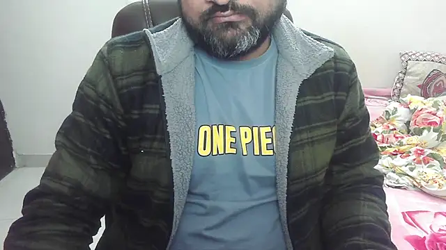 Snapshot of rentarob chatting on 02-05-25, 05:42 rentarob online show from 02-05-25, 05:42