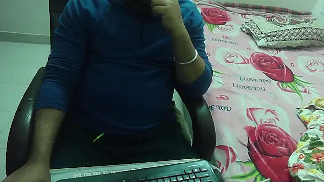 Snapshot of rentarob chatting on 02-15-25, 04:34 rentarob online show from 02-15-25, 04:34