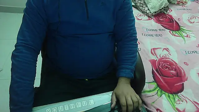 Snapshot of rentarob chatting on 02-17-25, 04:59 rentarob online show from 02-17-25, 04:59