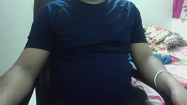 Snapshot of rentarob chatting on 02-22-25, 05:02 rentarob online show from 02-22-25, 05:02