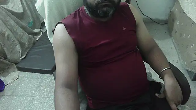 Snapshot of rentarob chatting on 10-14-25, 10:21 rentarob online show from 10-14-25, 10:21