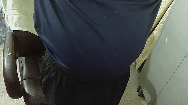 Snapshot of rentarob chatting on 11-07-25, 03:50 rentarob online show from 11-07-25, 03:50