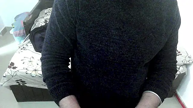 Snapshot of rentarob chatting on 01-14-26, 09:48 rentarob online show from 01-14-26, 09:48