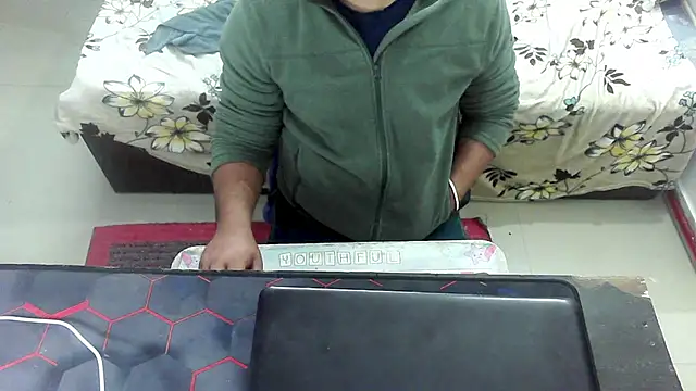 Snapshot of rentarob chatting on 01-31-26, 07:11 rentarob online show from 01-31-26, 07:11