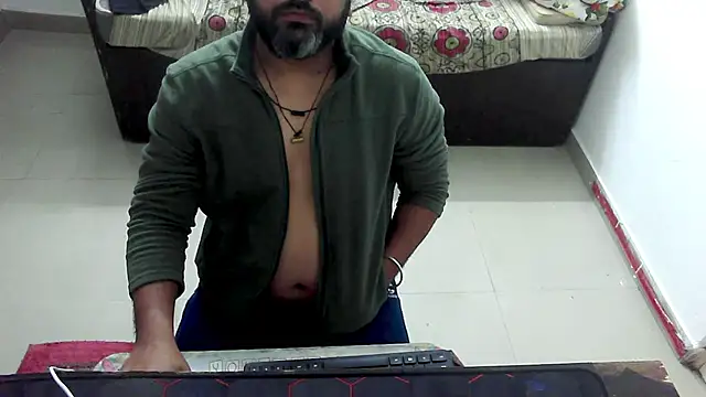 Snapshot of rentarob chatting on 02-11-26, 06:35 rentarob online show from 02-11-26, 06:35