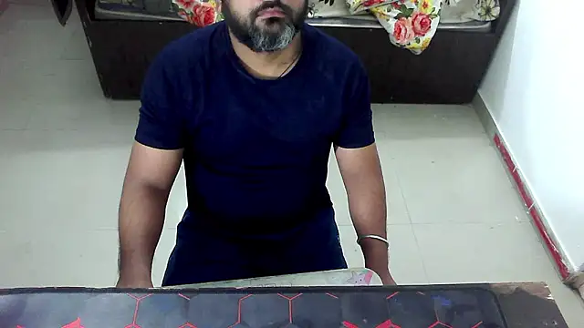 Snapshot of rentarob chatting on 02-12-26, 07:20 rentarob online show from 02-12-26, 07:20