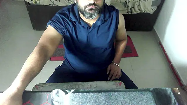 Snapshot of rentarob chatting on 02-17-26, 05:19 rentarob online show from 02-17-26, 05:19