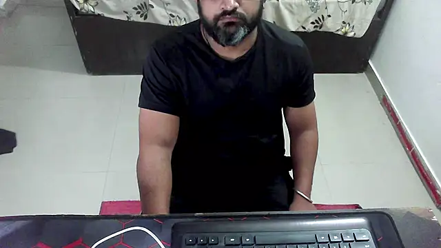 Snapshot of rentarob chatting on 02-19-26, 07:32 rentarob online show from 02-19-26, 07:32