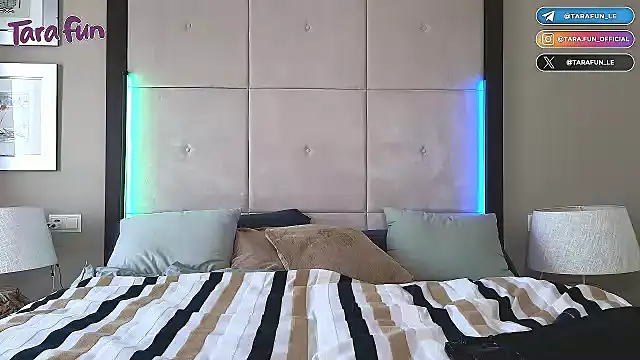 Snapshot of TARA-FUN chatting on 03-02-25, 02:32 TARA-FUN online show from 03-02-25, 02:32