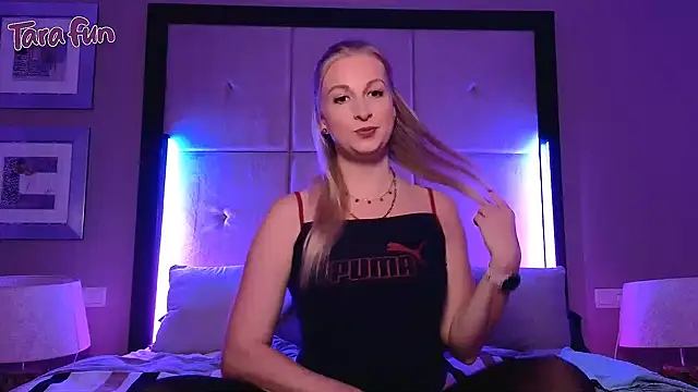 Snapshot of TARA-FUN chatting on 09-26-25, 09:52 TARA-FUN online show from 09-26-25, 09:52