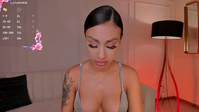 Snapshot of DannaCruz chatting on 02-07-25, 07:27 DannaCruz online show from 02-07-25, 07:27